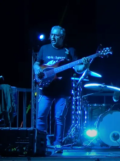 Giancarlo, il bassista della band